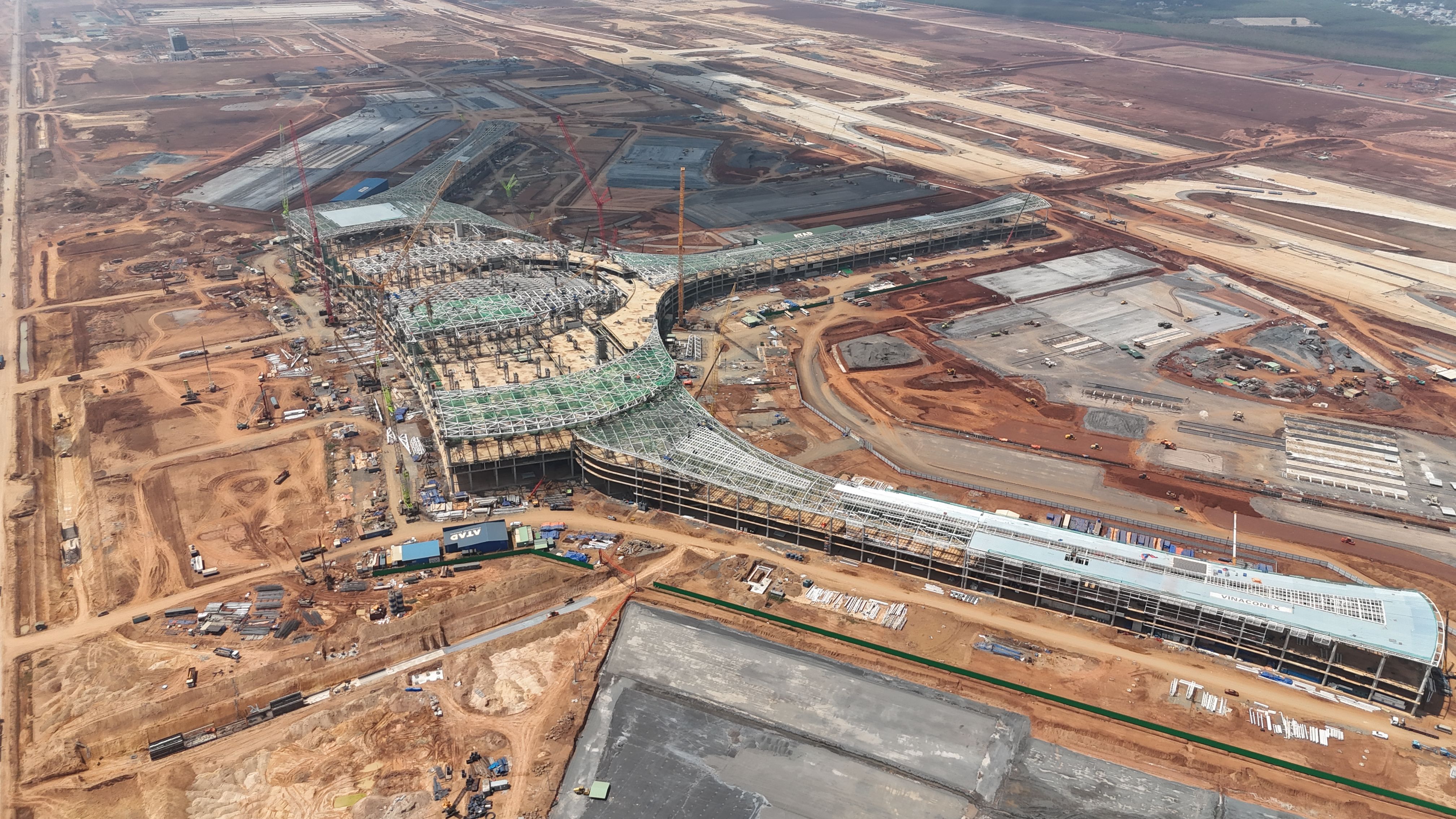 Lotnisko w Katowicach rozbudowuje Terminal C. Więcej miejsca dla pasażerów i szybsza obsługa lotów