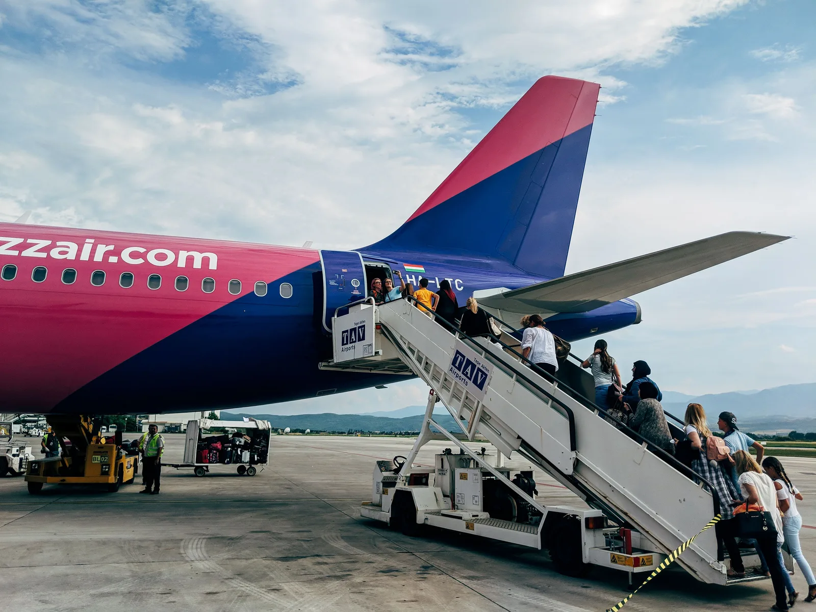 Kupujesz bilet i nie wiesz, gdzie lecisz. Tak działa „Lot w Nieznane” od Wizz Air